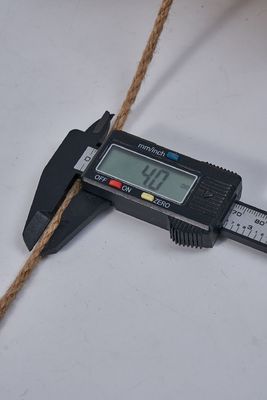 1mm-20mm Цветная джутовая пряжа ISO9001 Экологически чистый 6mm джутовая веревка